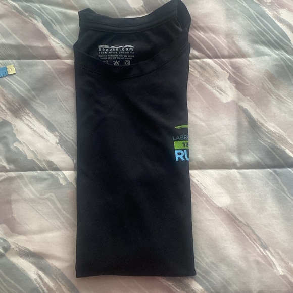 NYRR Run as One micro polyester women’s running shirt. Black - Picture 2 of 8